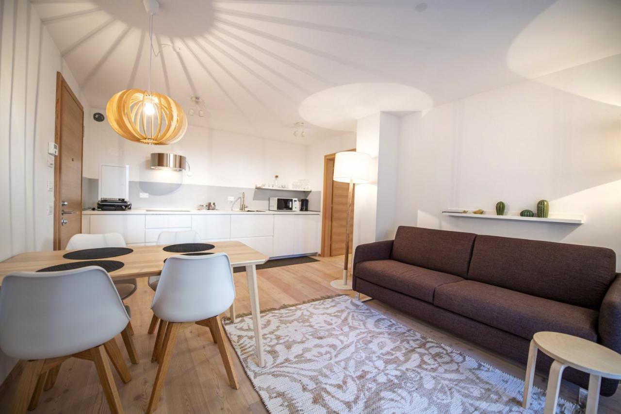 Apartment Lulu เซลวาดีวัลการ์เดนา ภายนอก รูปภาพ